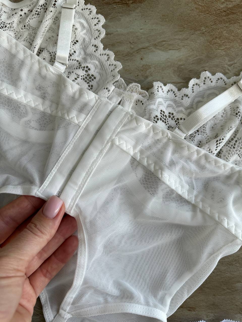 Leyla™ | Setează elegant lenjerie de mireasă