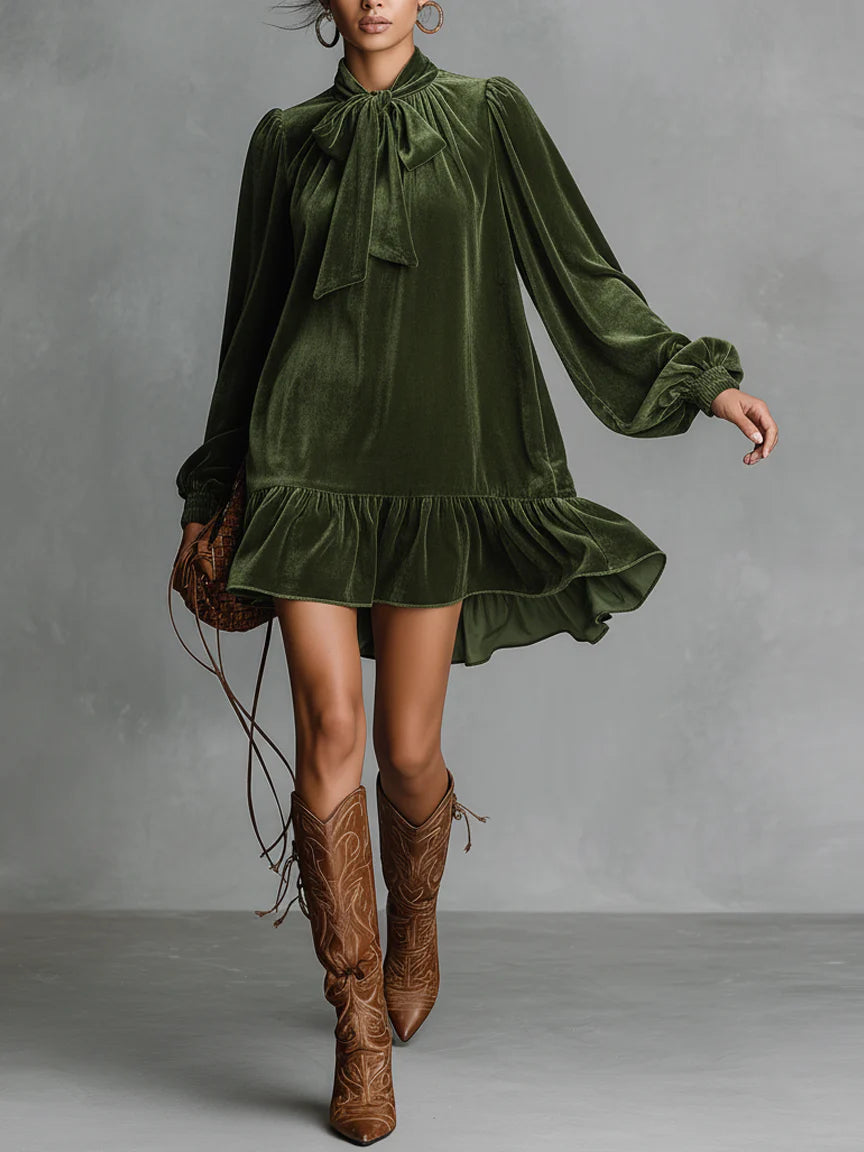 Rochie Mini din Catifea, Croi Lejer cu Guler Tip Papion